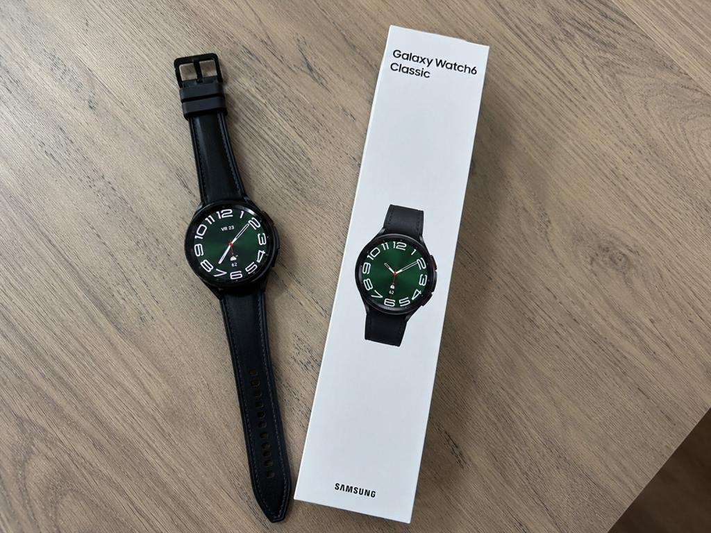 Samsung Galaxy Watch6 Classic 47mm LTE, Sieraden, Tassen en Uiterlijk, Smartwatches, Ophalen of Verzenden, Zo goed als nieuw, Zwart