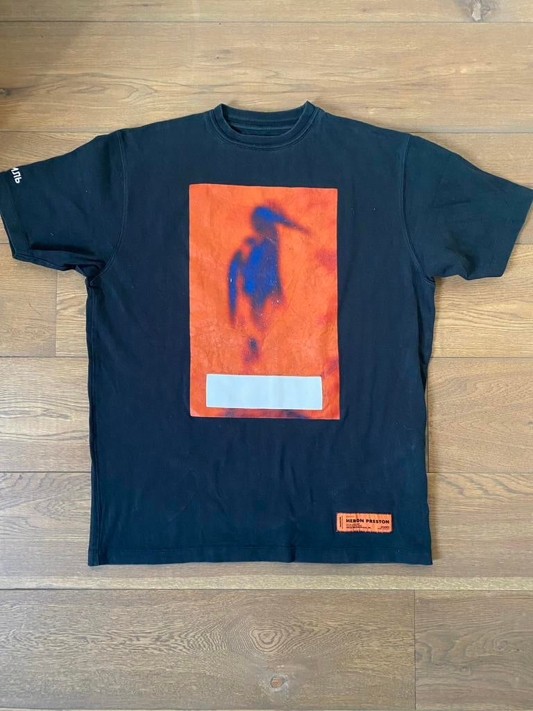 Heron Preston - Zwart T-shirt Maat M met Oranje-Witte Print, Ophalen of Verzenden, Gedragen, Maat 48/50 (M), Zwart
