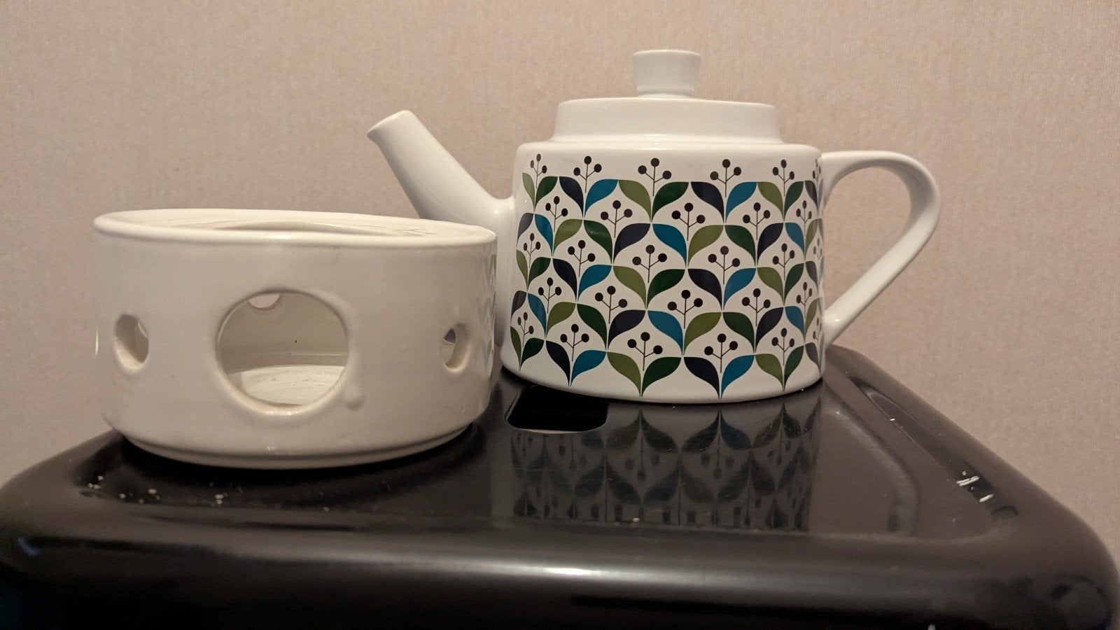 Mooie Zweedse theepot met witte kaarshouder!, Ophalen, Overige materialen, Met deksel, Pot, Bus of Blik