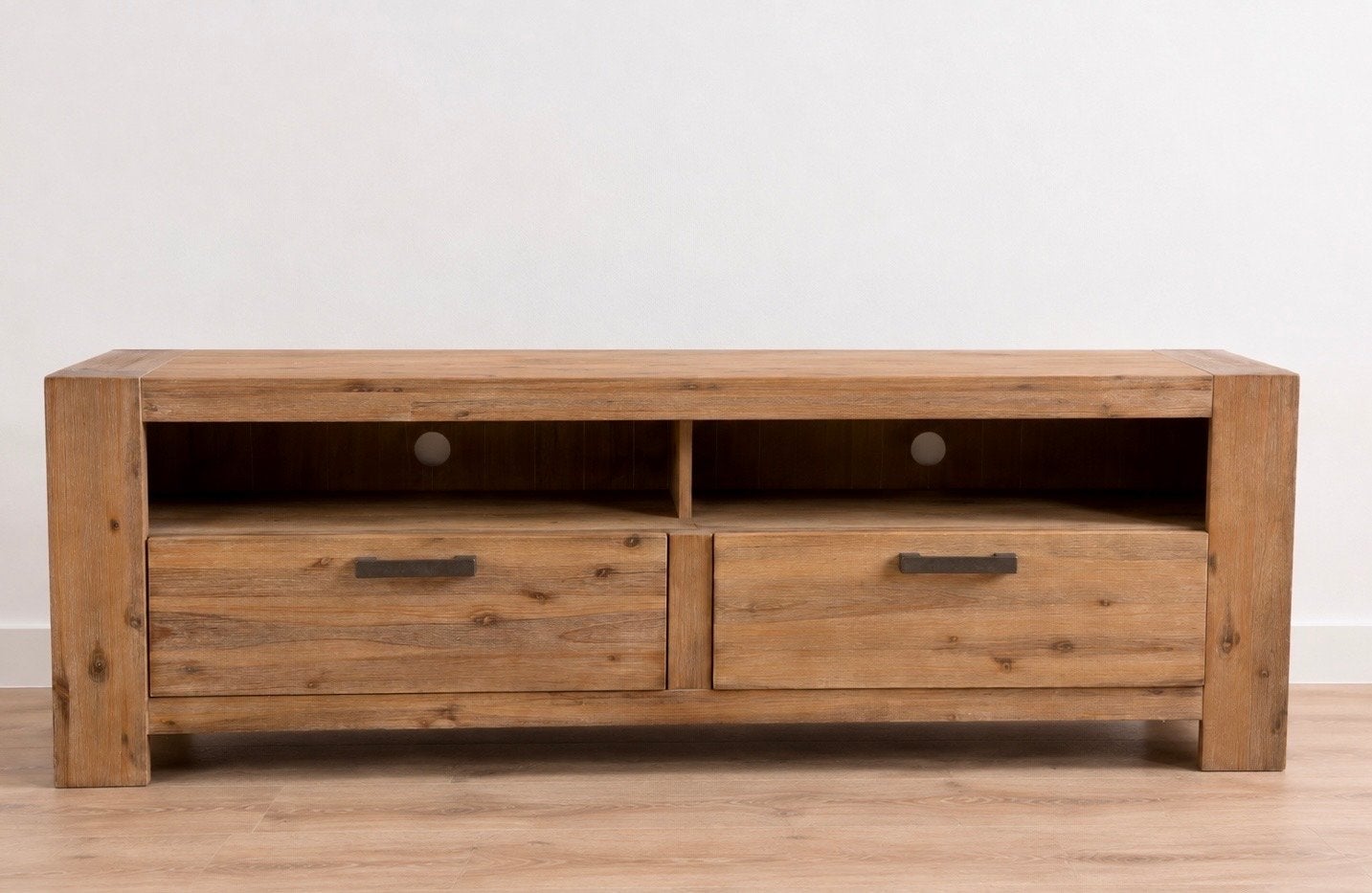 Robuust houten tv-meubel - Landelijk/Stoer - 170 cm, Huis en Inrichting, Ophalen, Gebruikt, 150 tot 200 cm, Minder dan 100 cm