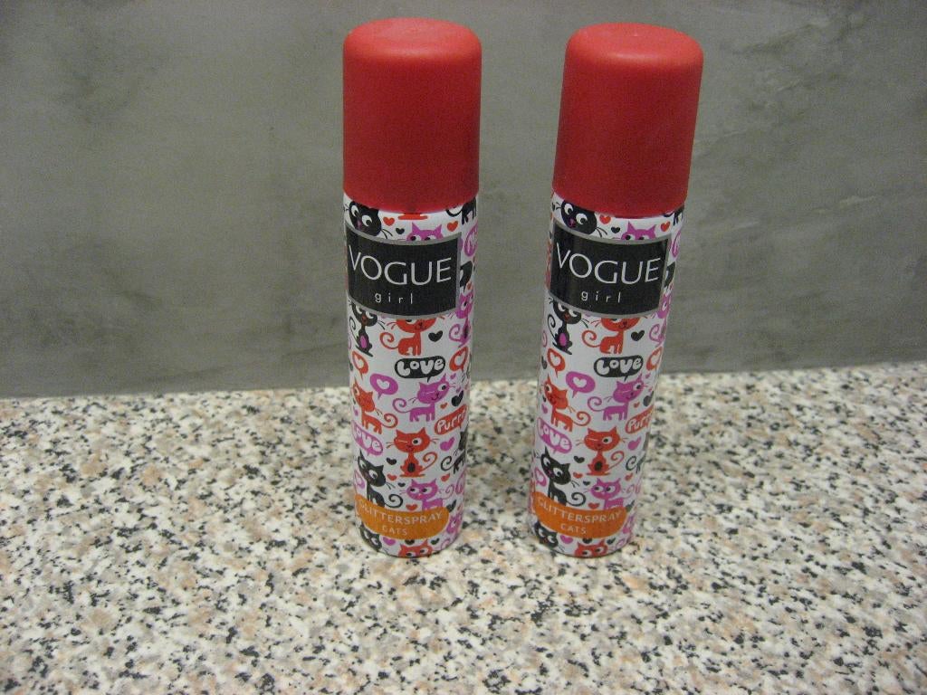 2x Vogue girl Cats hair and body glitterspray , 75 ml, Verzenden, Nieuw, Deodorant of Bodyspray