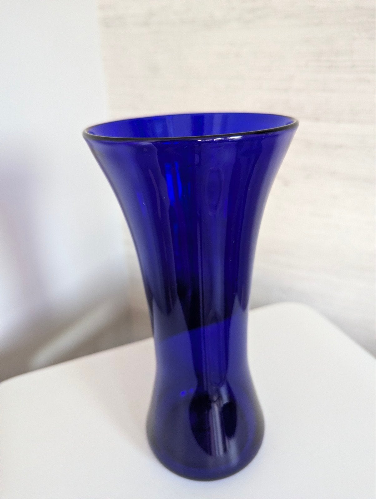 Prachtige kobaltblauwe glazen vaas - Handgeblazen gesigneerd, Ophalen of Verzenden, Blauw, Glas