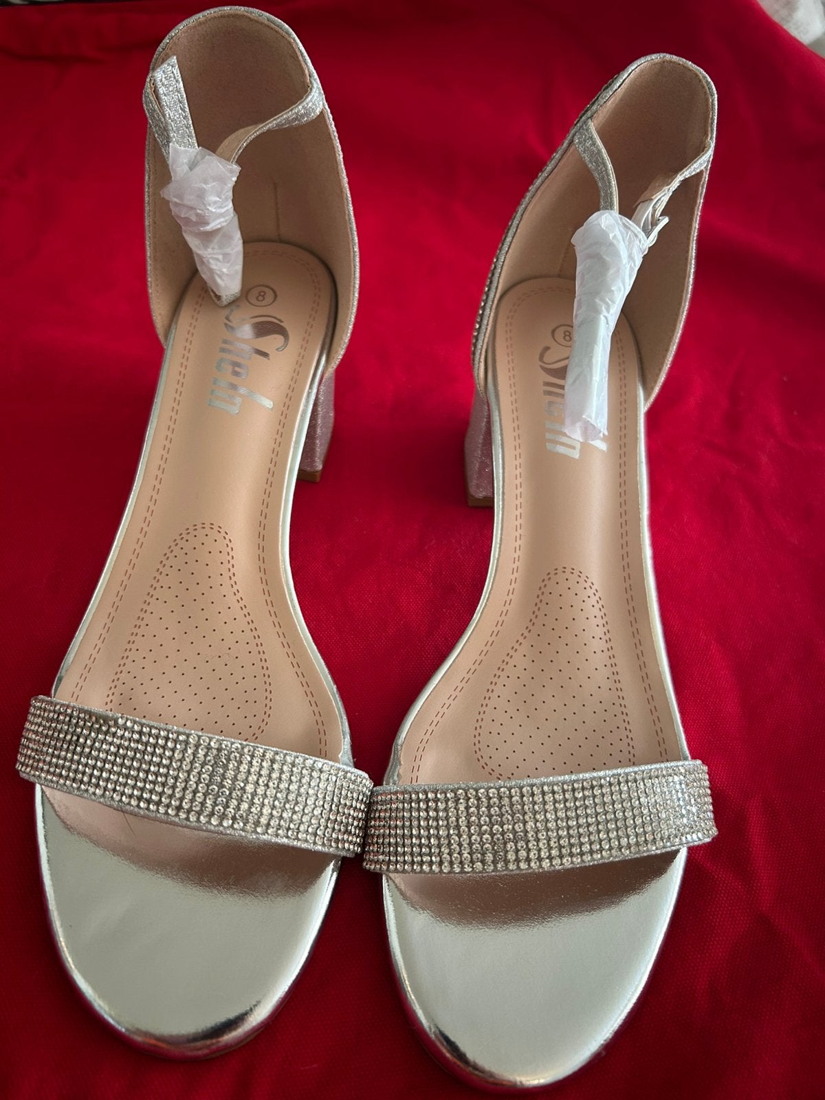 Gala schoenen met hak, Kleding | Dames, Schoenen, Ophalen of Verzenden, Nieuw, Overige kleuren, Sneakers of Gympen