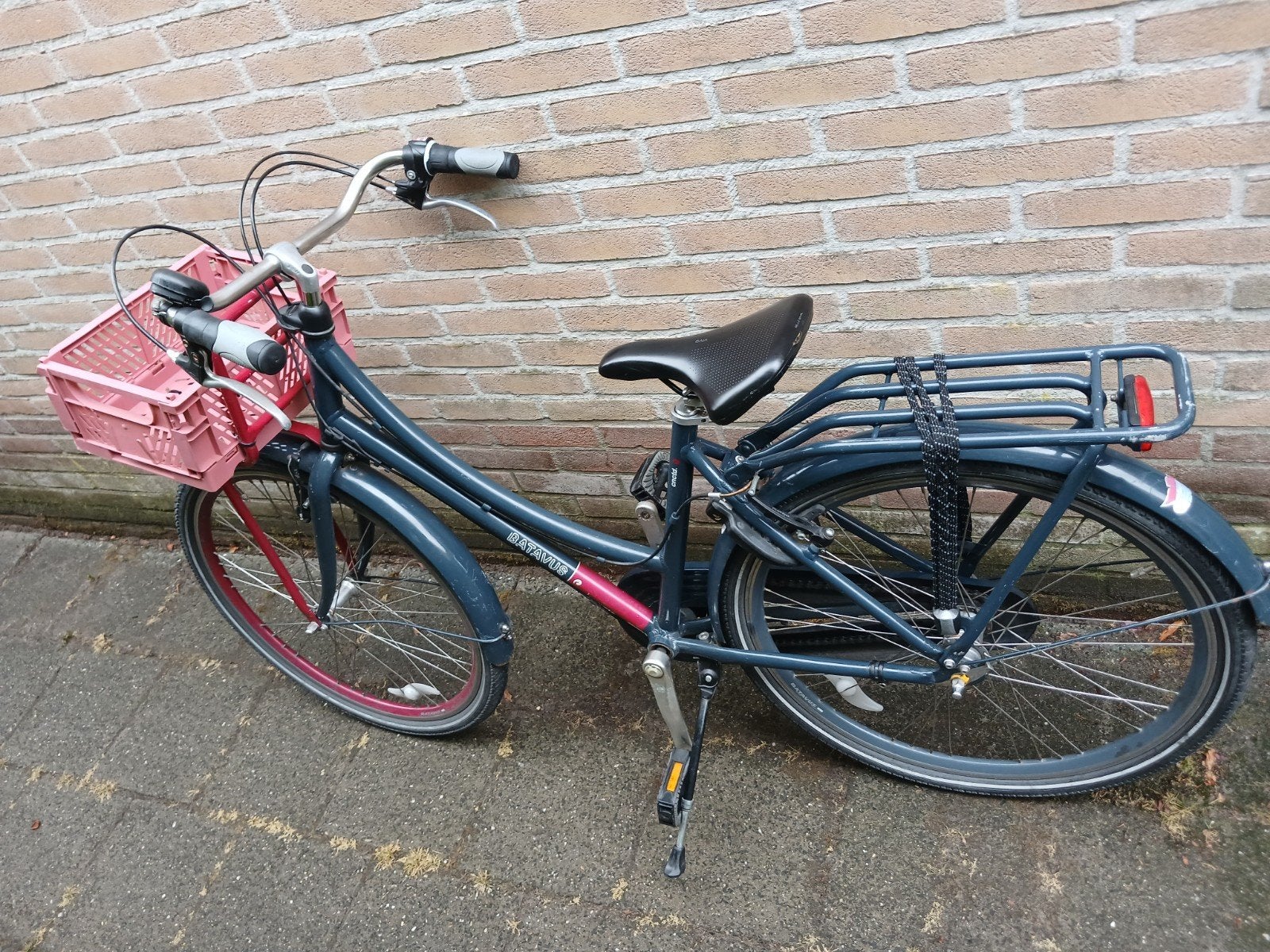 Batavus fiets 26inch met krat, framemaat 44cm, Fietsen en Brommers, Fietsen | Meisjes, Terugtraprem, Gebruikt, Versnellingen, Batavus