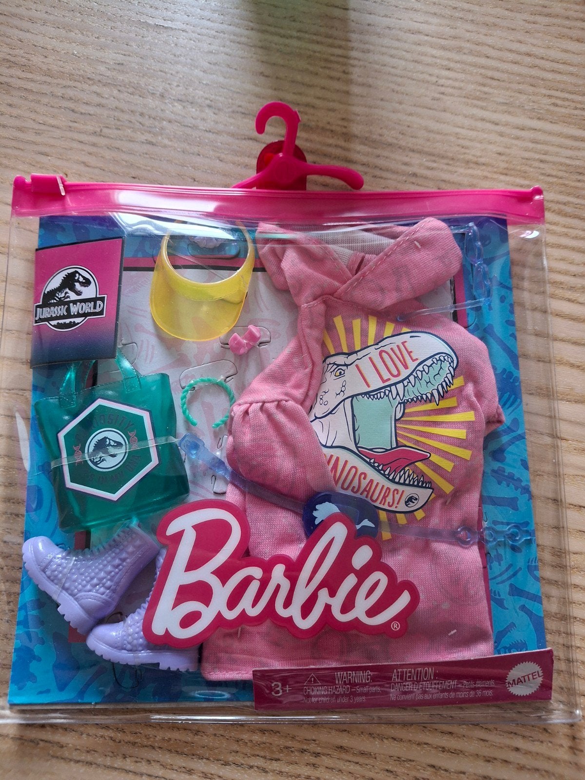 Barbie kledingset Jurassic World, Kinderen en Baby's, Speelgoed | Poppen, Ophalen, Nieuw, Barbie