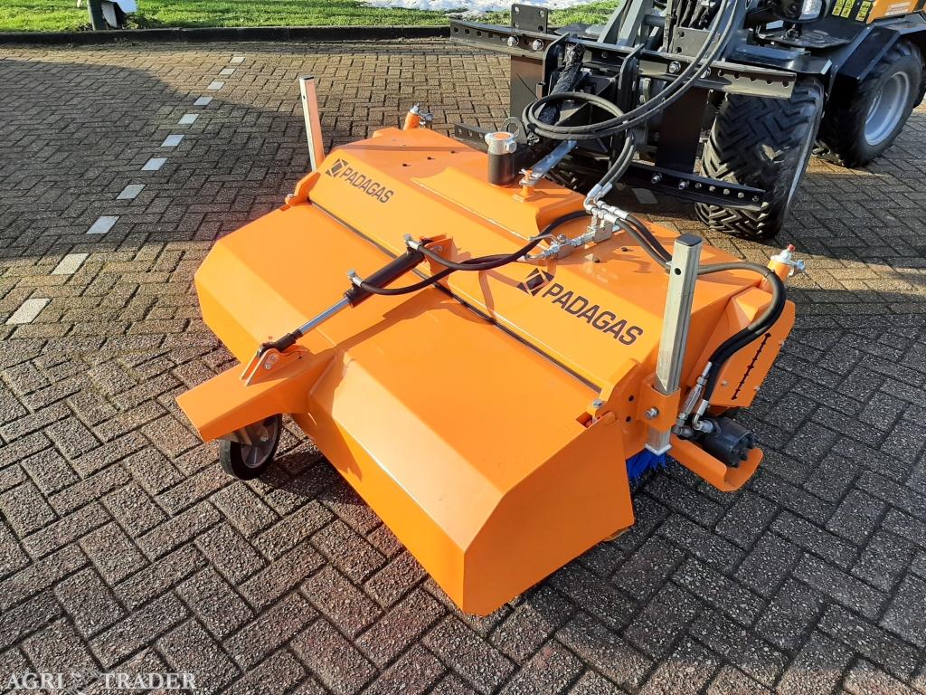 Padagas veegborstel 1,45m  voor GiANT kniklader / shovel, Zakelijke goederen, Machines en Bouw | Kranen en Graafmachines, Niet opgegeven
