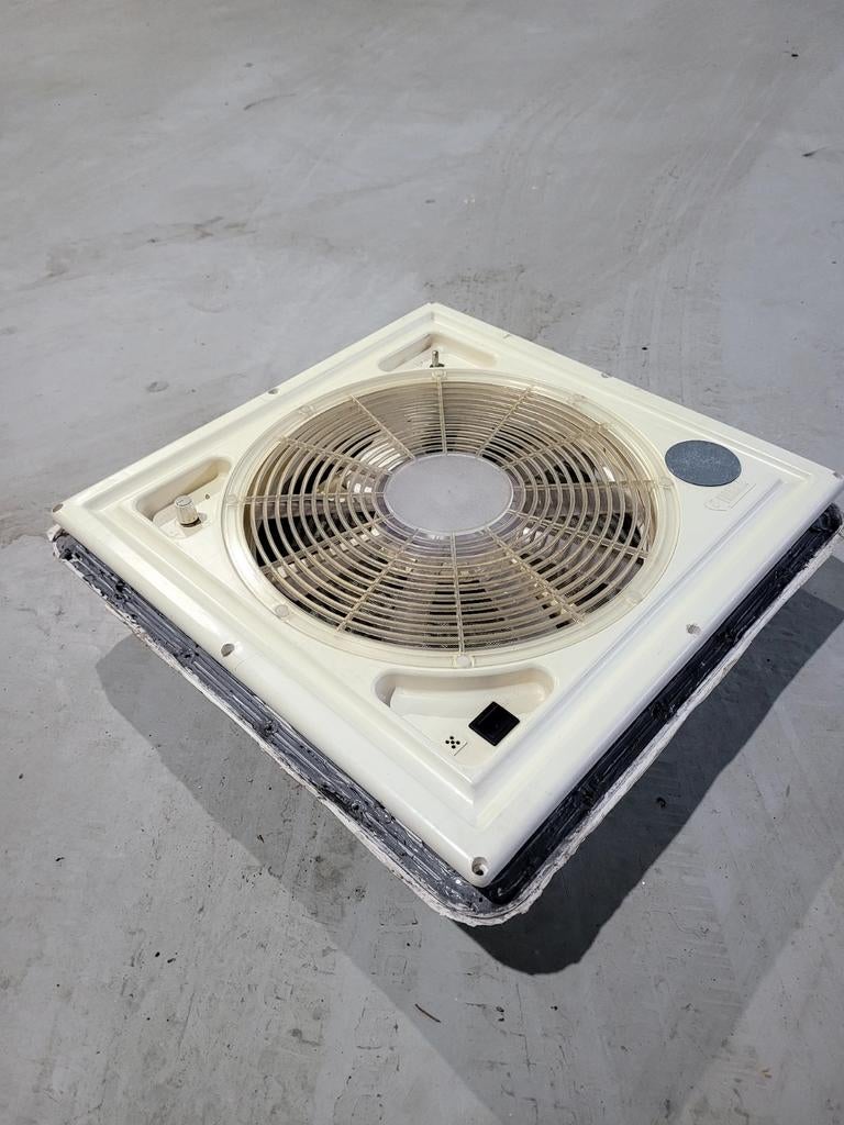 2x Fiamma turbovent dakventilator, Caravans en Kamperen, Camper-accessoires, Ophalen of Verzenden