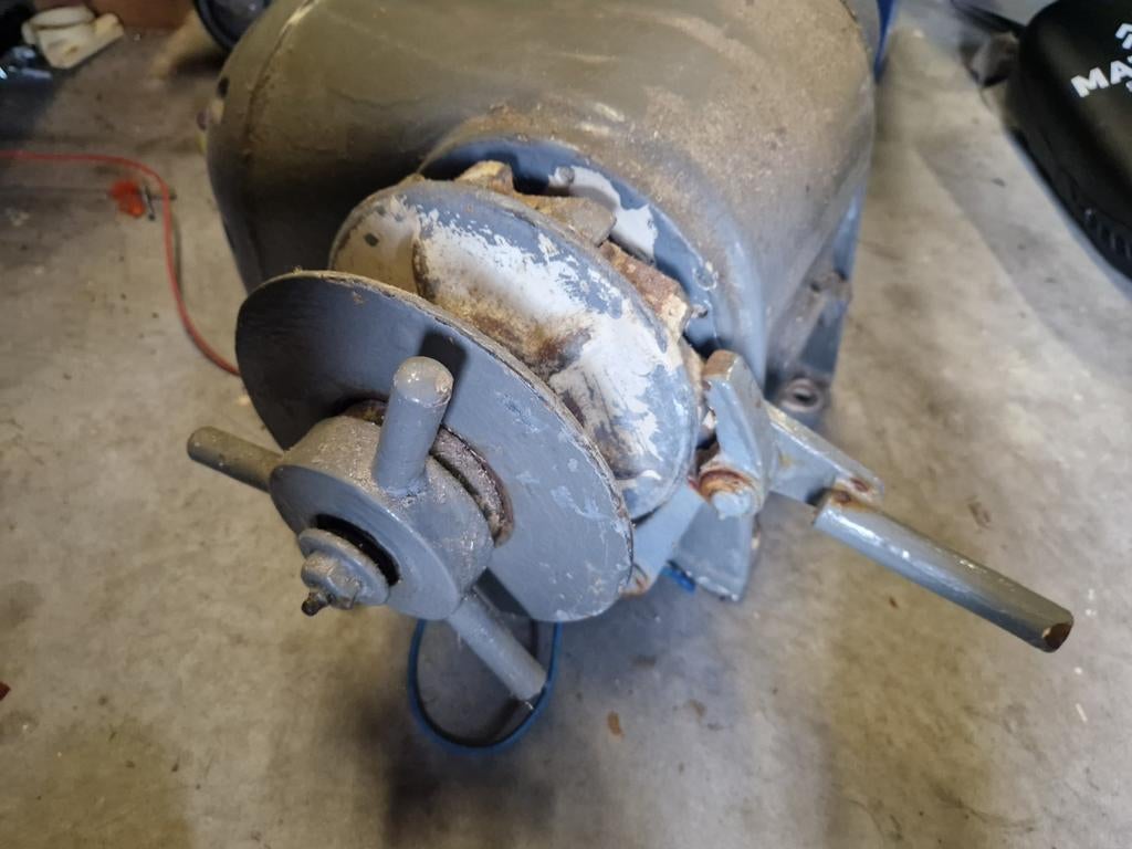 Ankerlier met electromotor 24V, Watersport en Boten, Ophalen of Verzenden