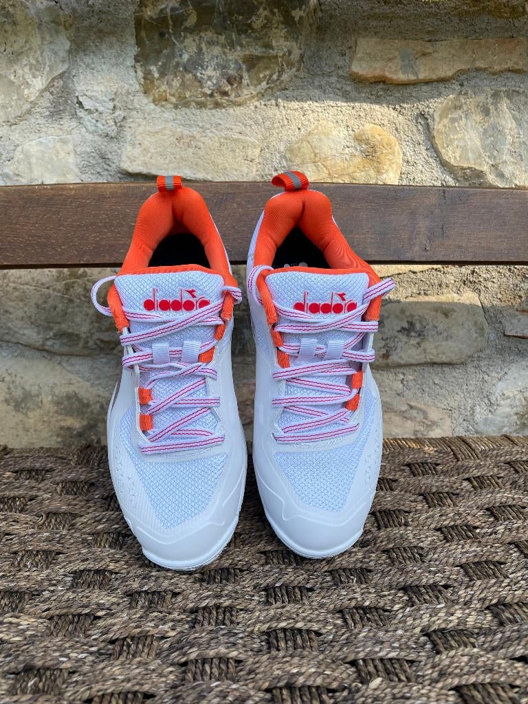 NIEUWE Padelschoenen Diadora Blushield Torneo, maat 36, Ophalen of Verzenden, Nieuw, Padelschoenen