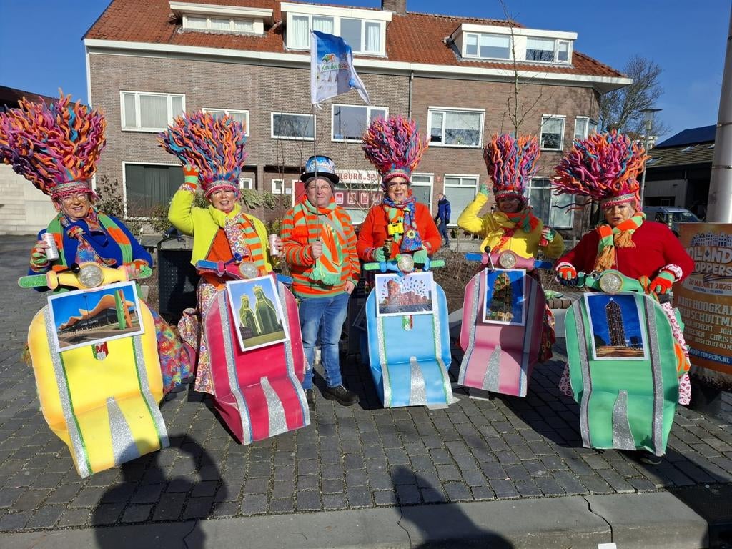 Loopgroep met Scooters, Hobby en Vrije tijd, Feestartikelen, Ophalen, Carnaval