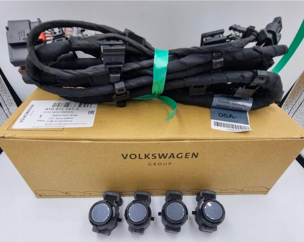 Nieuwe originele Audi A3 8Y pdc sensoren voorbumper., Ophalen of Verzenden, Nieuw, Audi