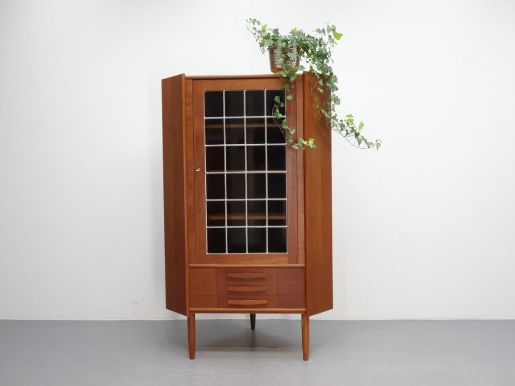 Deense Hoekkast | Vintage | Teak | Glas in lood, Ophalen, ., Zo goed als nieuw, .