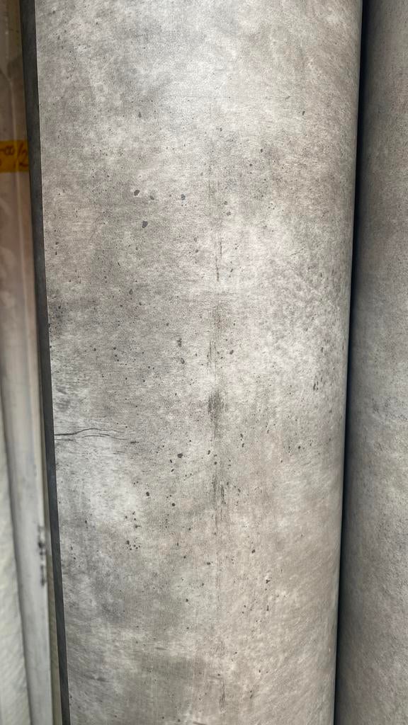 Vinyl donkergrijs betonlook op 2 mtr breed V4, Ophalen, Nieuw, 10 tot 25 m², Vinyl