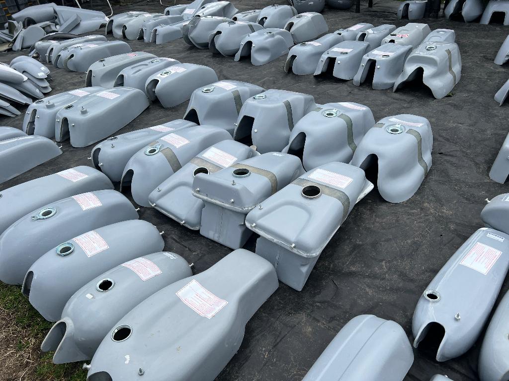 Polyester tank kuip zit oldtimer racer caferacer, Motoren, Ophalen, Nieuw