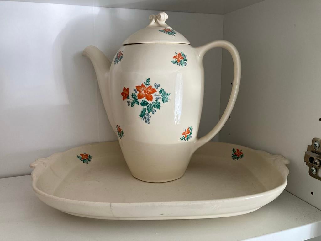 Vintage Petrus Regout Theepot met Dienblad, Ophalen of Verzenden