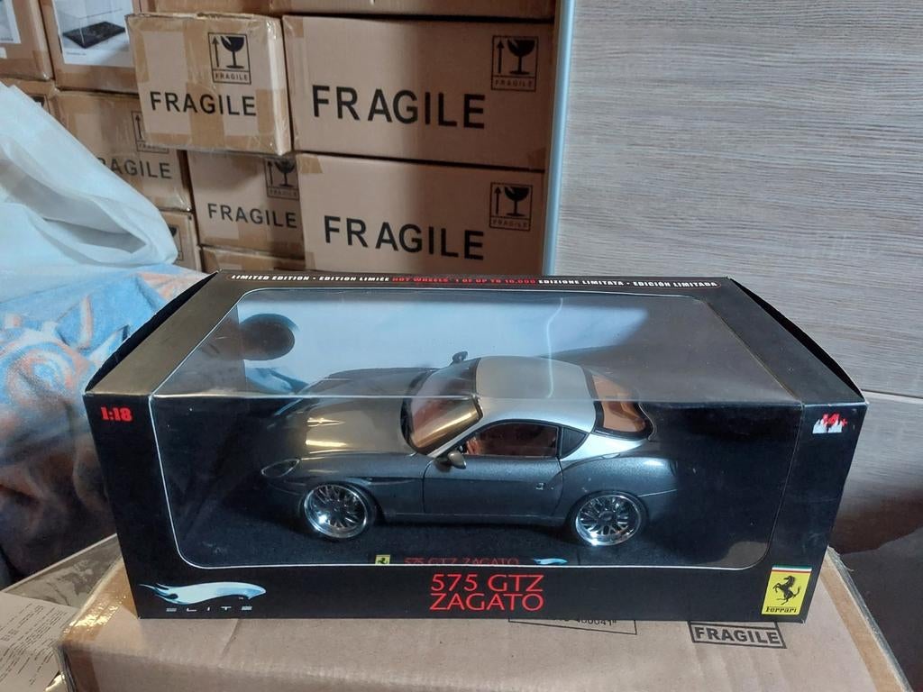 Hotwheels Elite Ferrari 575  GTZ ZAGATO, Hobby en Vrije tijd, Modelauto's | 1:18, Zo goed als nieuw, Auto, Hot Wheels, Ophalen of Verzenden