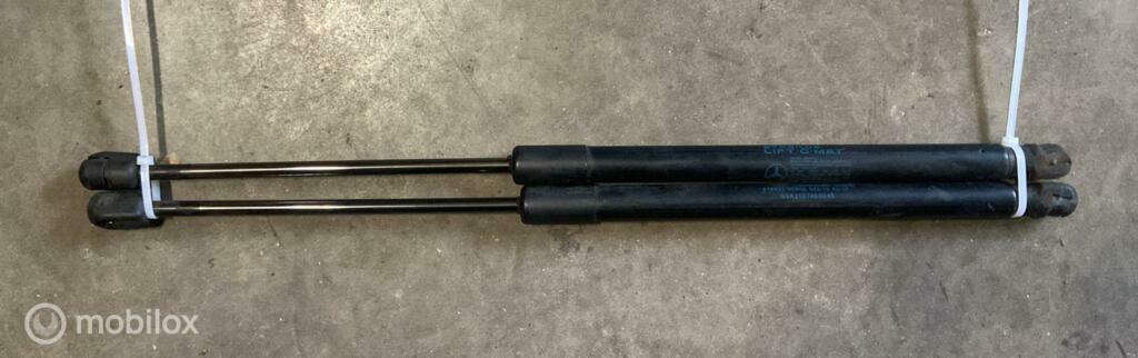 Gasveer achterklep SET Mercedes E-klasse S212 A2127400045, Gebruikt, Mercedes-Benz, Ophalen of Verzenden, Mercedes-Benz