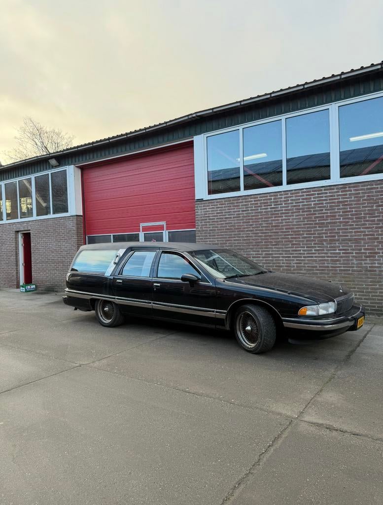 Buick Roadmaster 1994 Zwart, Automaat, Achterwielaandrijving, Zwart, Leder