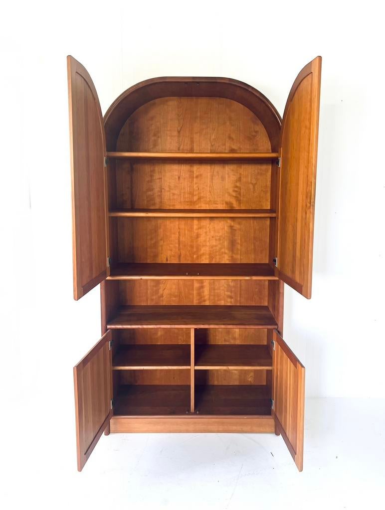 Vintage teakhouten boogkast, Dyrlund ‘70, Teakhout, Ophalen of Verzenden, Zo goed als nieuw, Minder dan 150 cm