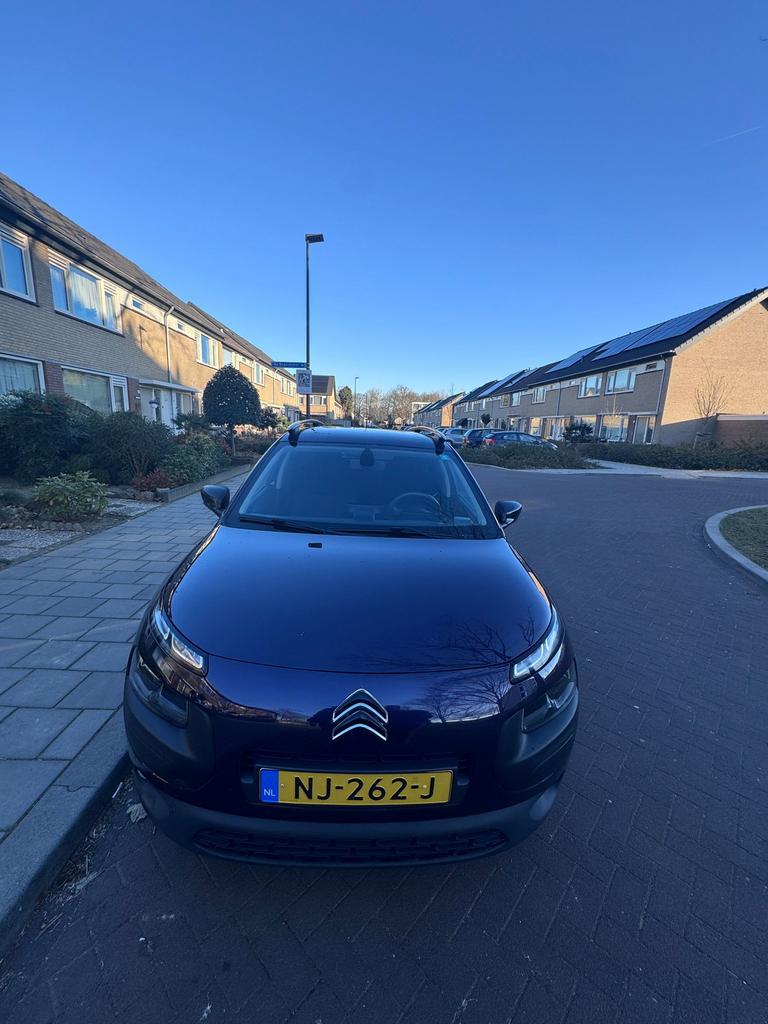 Citroën C4 Cactus 1.2 VTI 82 2017. Nieuwe APK, Voorwielaandrijving, Stof, Euro 6, 82 pk