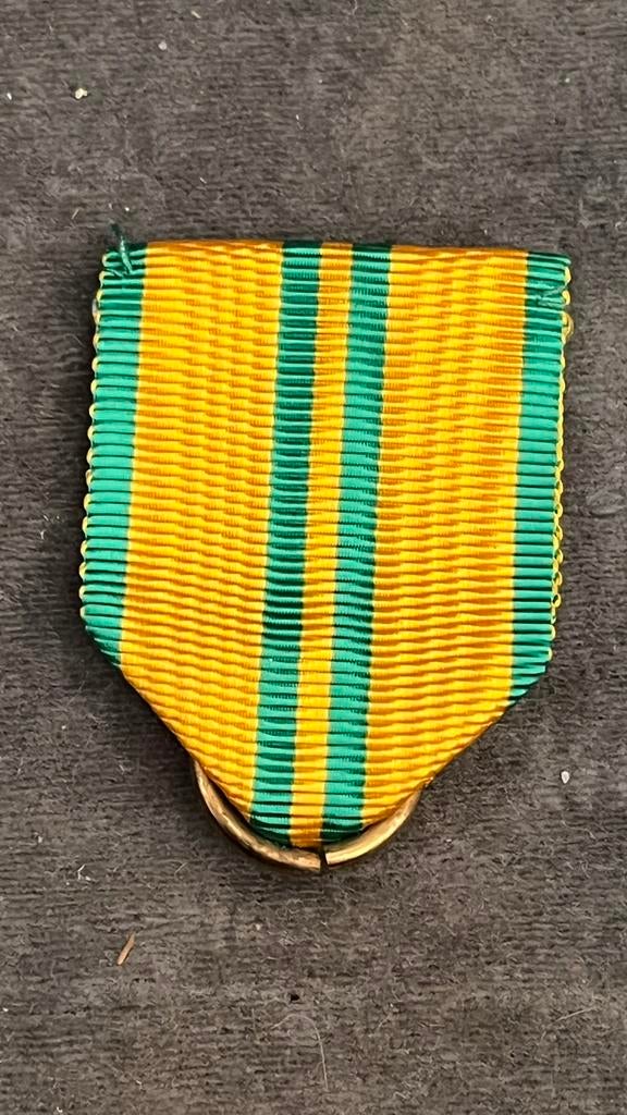 Los medaille lintje 4 daagse van Nijmegen KNBLO NBLO, Verzamelen, Militaria | Algemeen, Landmacht, Nederland, Ophalen of Verzenden