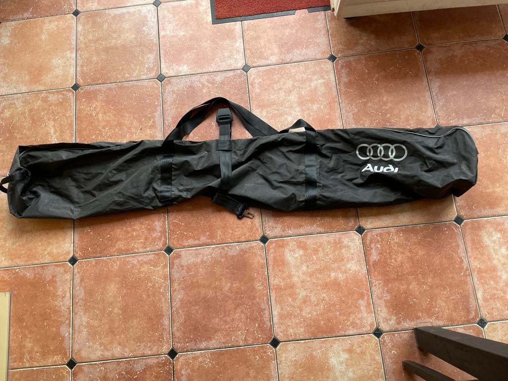 Audi Skizak - Perfect voor wintersport!, Ophalen of Verzenden, Gebruikt