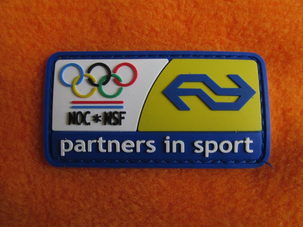 Olympische Spelen Nederlandse Spoorwegen: Sjaal NS NSF*NOC  , Ophalen of Verzenden, Overige sporten, Vaantje of Sjaal