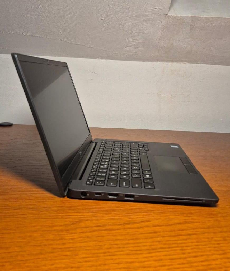 Dell Latitude 7400 – 14", i5-8365U (vPro), 512GB NVMe, 8GB, Qwerty, 8 GB, Refurbished, 14 inch