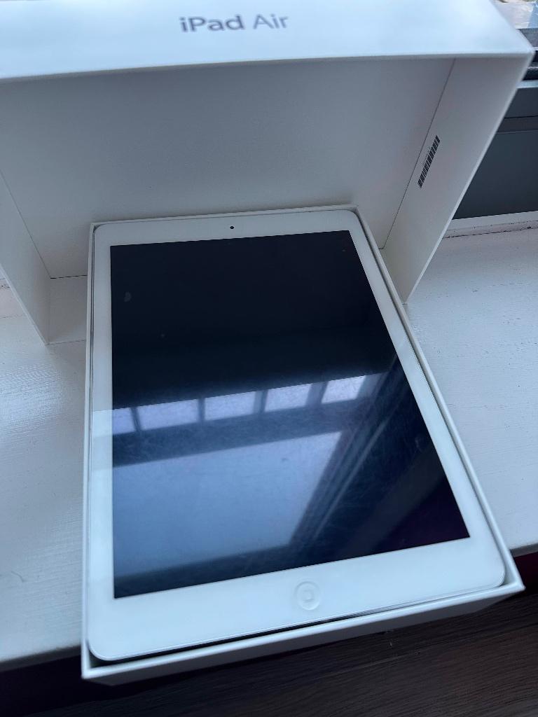 iPad Air 1 -  32GB, Computers en Software, Apple iPads, Gebruikt, 32 GB, Wit, Apple iPad Air