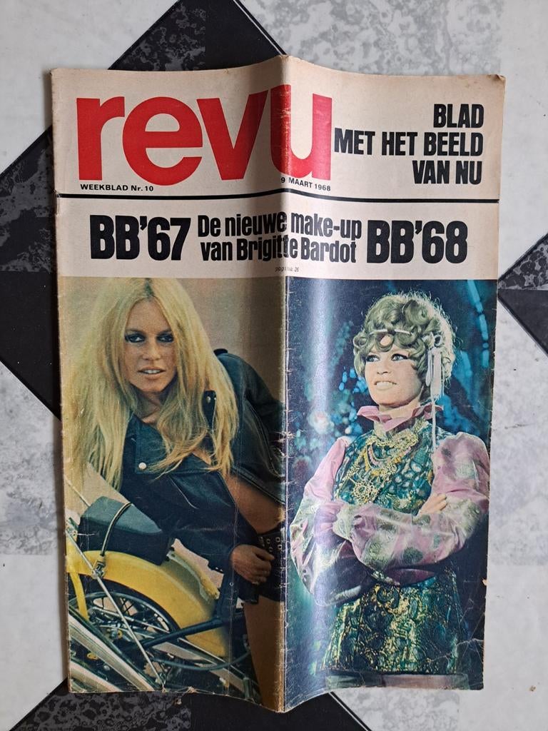 REVU 1968 met Brigitte Dardot, Verzamelen, Tijdschriften, Kranten en Knipsels, Ophalen of Verzenden, 1960 tot 1980, Tijdschrift