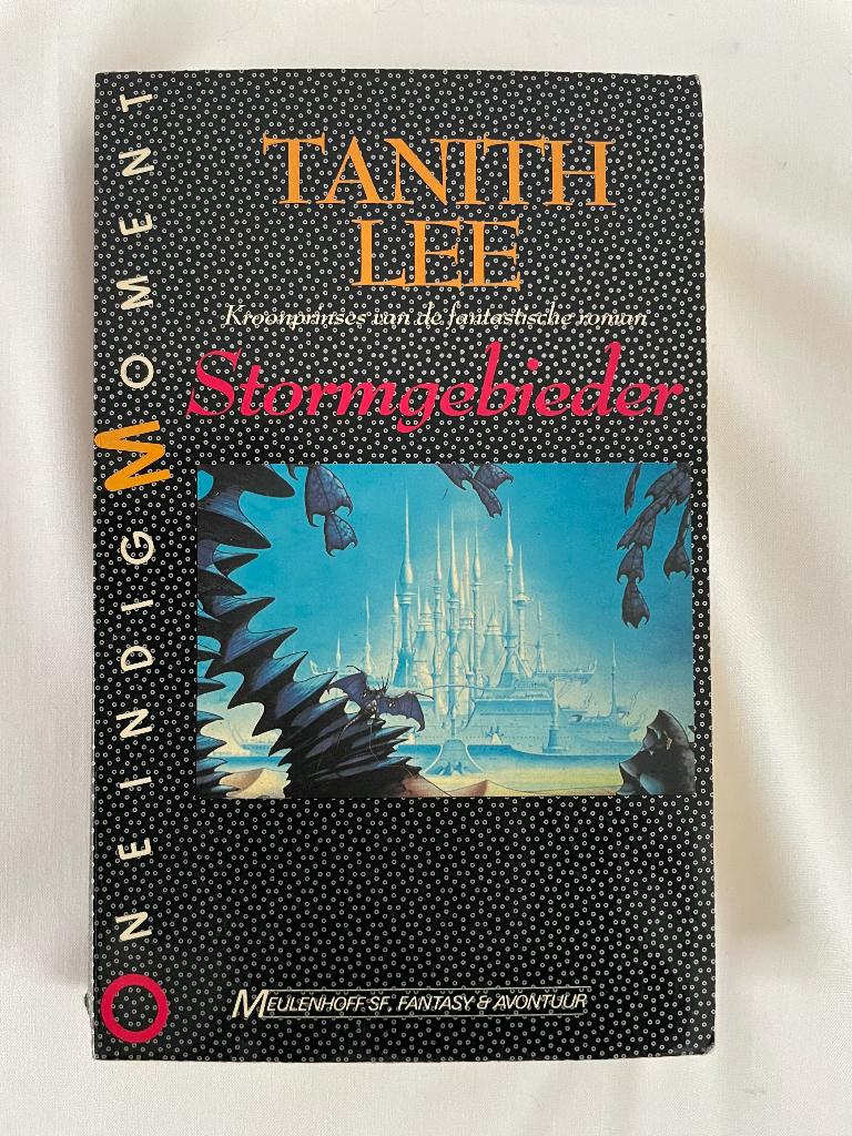 Tanith Lee – Stormgebieder, Ophalen of Verzenden, Zo goed als nieuw, Tanith Lee