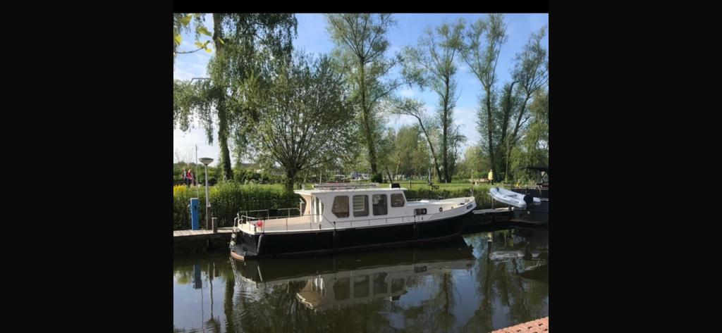 Moree 1150, Ophalen, Zo goed als nieuw
