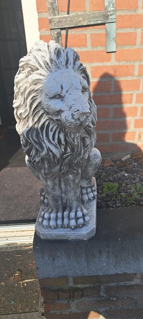 Stenen Leeuw Tuinbeeld, Tuin en Terras, Ophalen of Verzenden, Gebruikt, Steen, Dierenbeeld