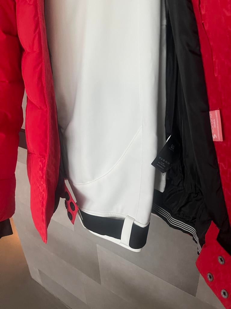 Nieuwe skibroek en skijas van het merk Nikkie, Kleding | Dames, Wintersportkleding, Ophalen of Verzenden, Nieuw, Maat 34 (XS) of kleiner