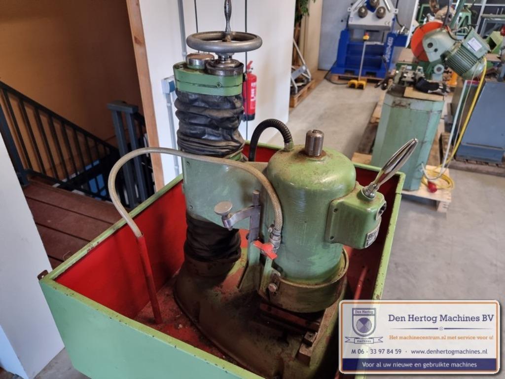 Komslijper zwenkslijper slijpmachine met magneettafel 400V, Doe-het-zelf en Verbouw, Ophalen, Gebruikt, Minder dan 700 watt, Werkbankslijpmachine