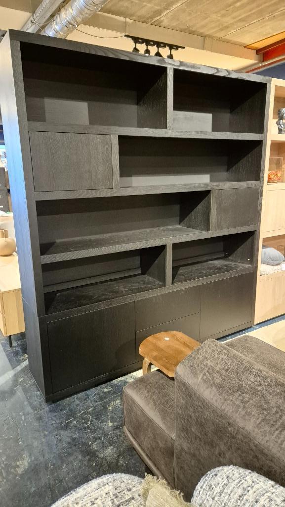 Vakkenkast/Boekenkast/Opbergkast Eikenhout Zwart Showmodel, Huis en Inrichting, Eikenhout, JaRa, 200 cm of meer, Bornsestraat 31
