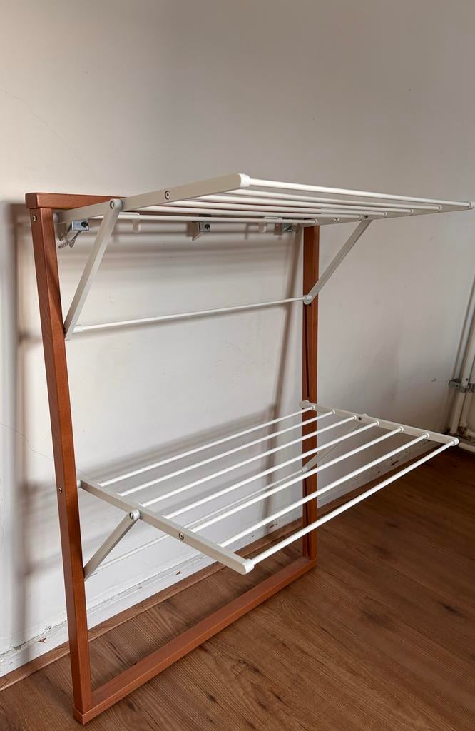 Wanddroogrek, Ophalen
