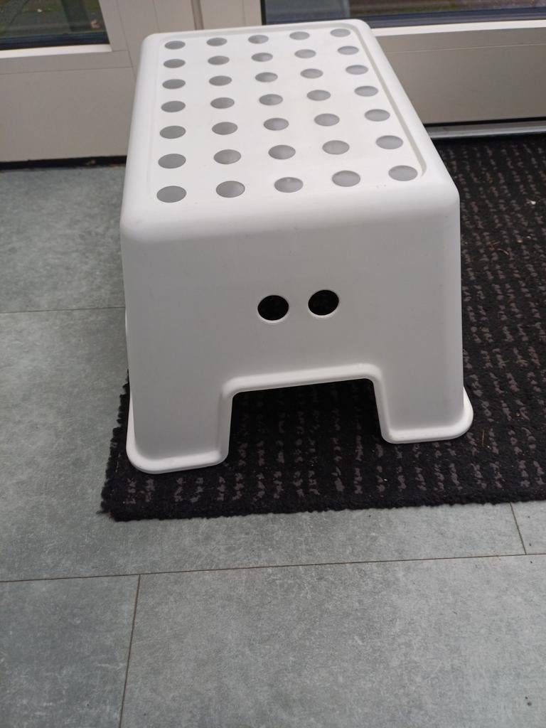 Opstapje Ikea, Huis en Inrichting, Krukjes, Ophalen of Verzenden, Hout