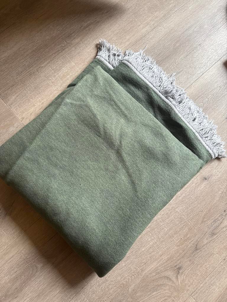 Groene deken met franjes maison manon, Ophalen, Gebruikt, 100 tot 150 cm, Rechthoekig
