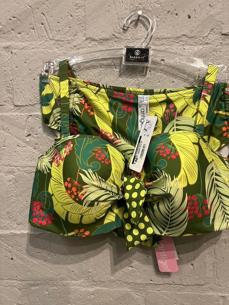 Antigel bikini maten 80F 80E NIEUW!! Set nu €47,, Kleding | Dames, Badmode en Zwemkleding, Ophalen of Verzenden, Nieuw, Bikini