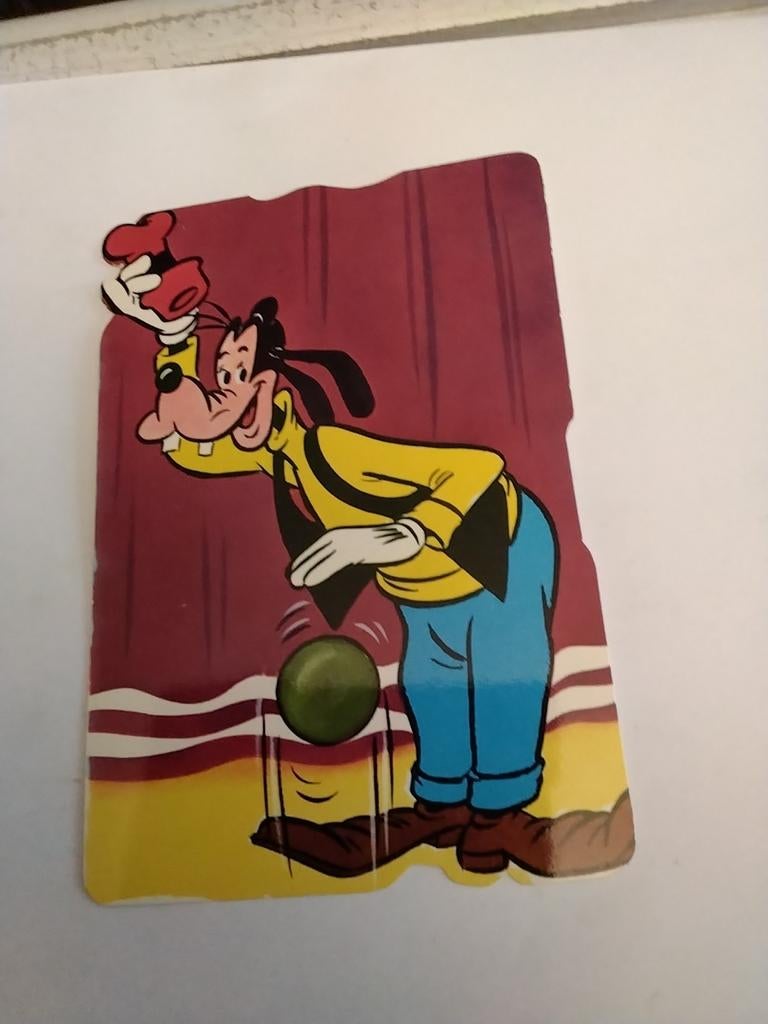 WALT. DISNEY.  GOOFY. NEEMT HOED AF, Verzamelen, Ophalen of Verzenden, Voor 1920