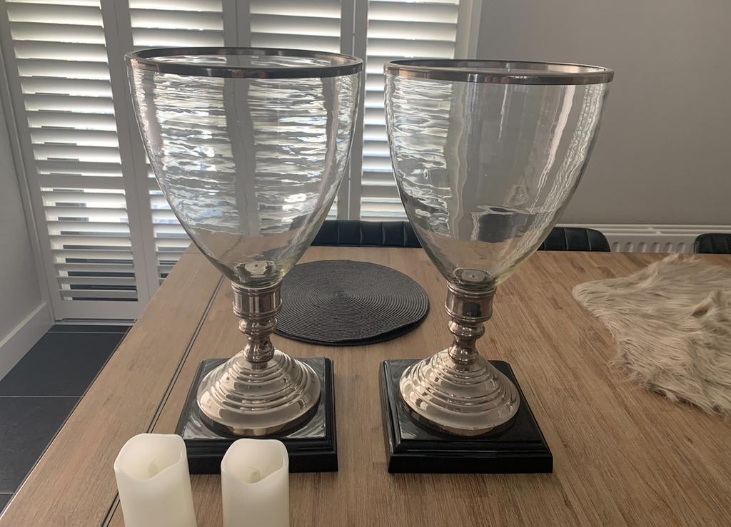 2x Eighholtz windlichten, Huis en Inrichting, Woonaccessoires | Kandelaars en Kaarsen, Ophalen, Zwart, Zo goed als nieuw, Metaal