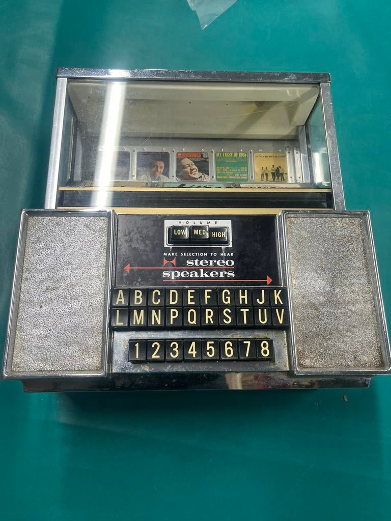Wall box Seeburg met speakers!, Ophalen of Verzenden, Zo goed als nieuw, 1950 tot 1960, Seeburg