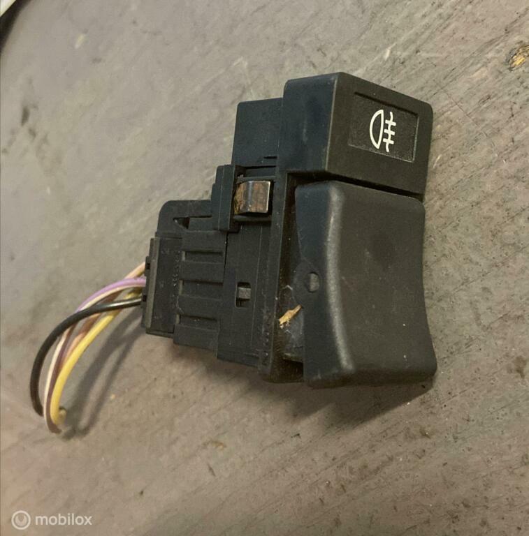 Mistlamp schakelaar zwart Volvo 850 ('91-'96) 3545793, Gebruikt, Ophalen of Verzenden, Volvo
