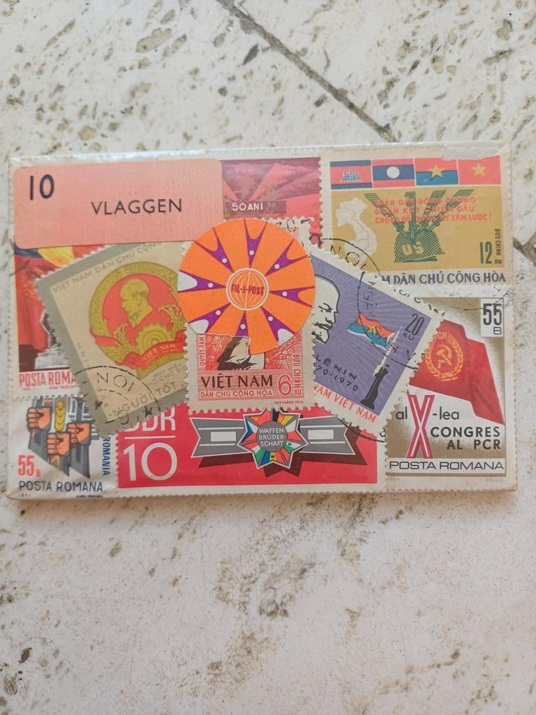 Vintage pakketje postzegels- vlaggen, Postzegels en Munten, Postzegels | Volle albums en Verzamelingen, Ophalen of Verzenden, Buitenland