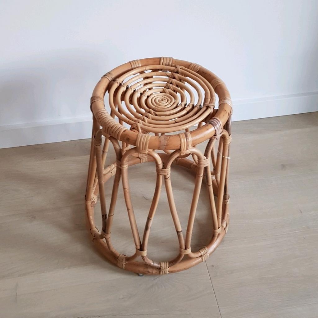 Rotan kruk Ava vintage look Sweet Living  zgan, Huis en Inrichting, Krukjes, Ophalen of Verzenden, Zo goed als nieuw, Overige materialen
