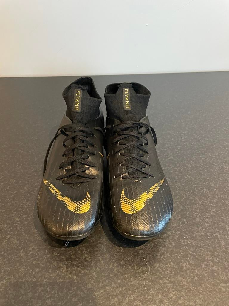 Voetbalschoen nike mercurial, Sport en Fitness, Voetbal, Schoenen, Nieuw, Maat M, Ophalen of Verzenden