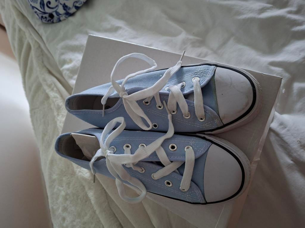 Nieuwe Gympen, Kleding | Dames, Blauw, Nieuw, Ophalen of Verzenden, Sneakers of Gympen
