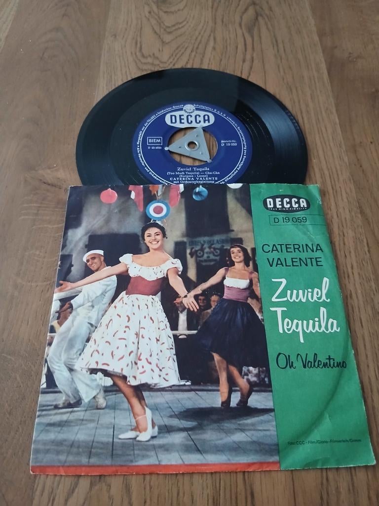 VINYL SINGLE   CATERINA VALENTE  1960, Ophalen of Verzenden, Zo goed als nieuw, Single