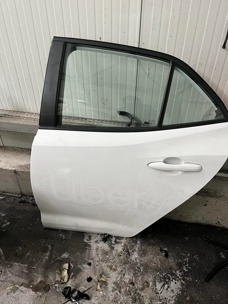 Toyota corolla E21 2022 hatchback portieren, Auto-onderdelen, Ophalen, Gebruikt, Deur, .